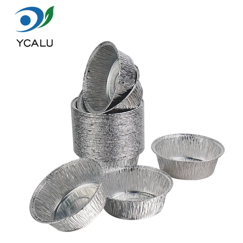 Okrogle majhne srebrne posode iz aluminijaste folije za peko